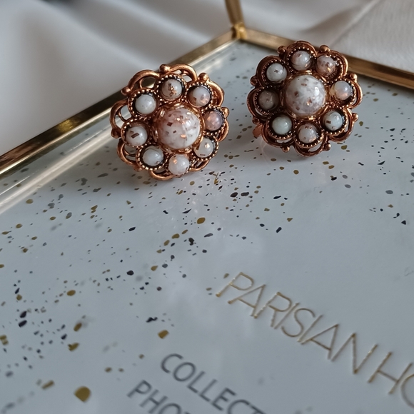 Vintage Copper Flaked Screw Earrings - Picture 12 of 13